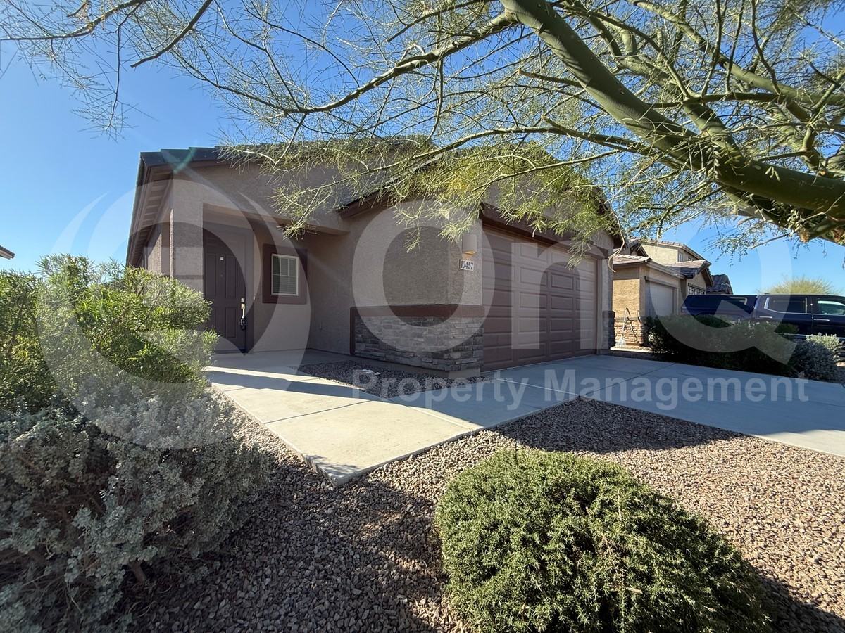 10457 W Vandever Dr - Photo 4 of 22