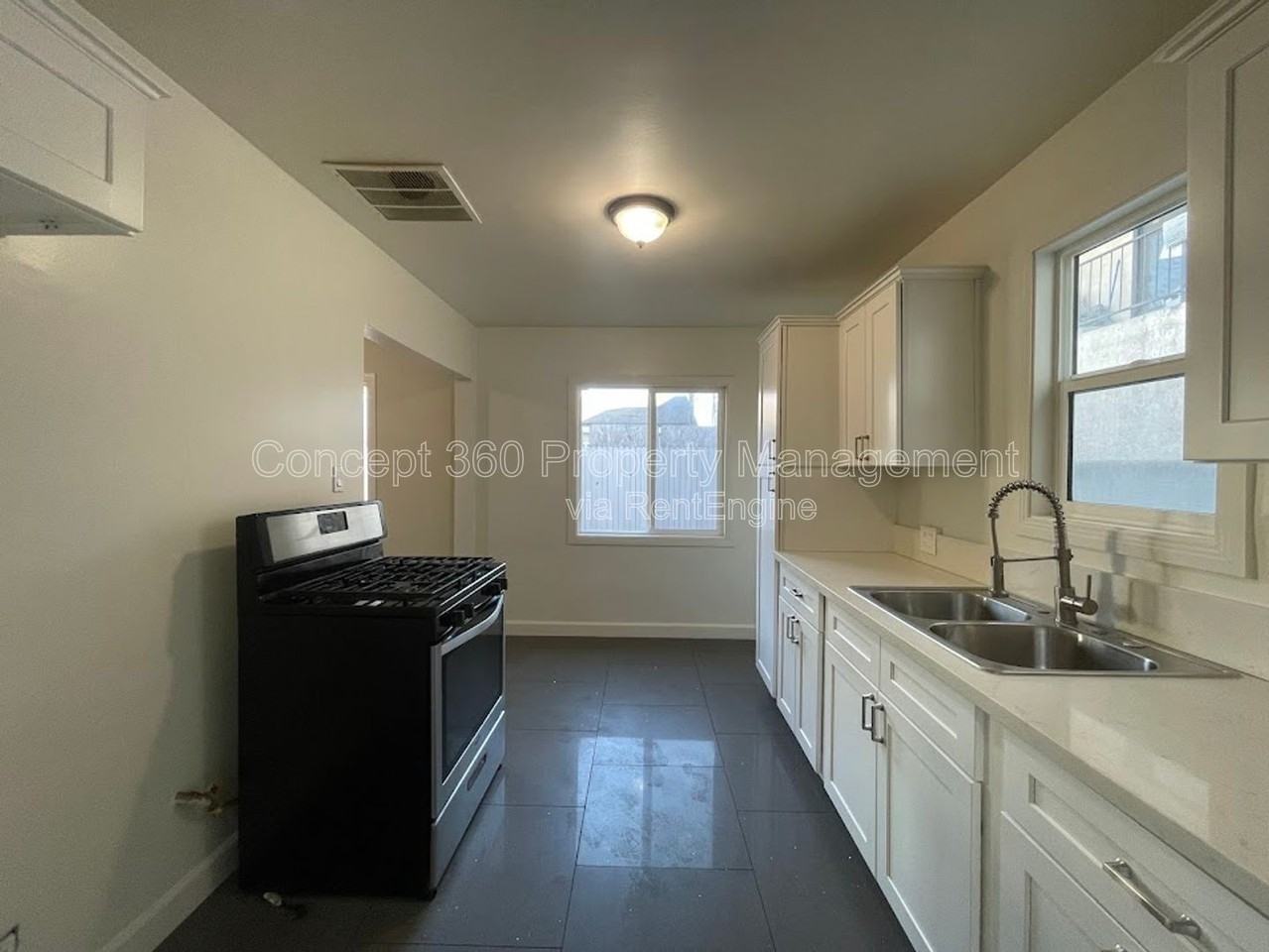 13719 Yukon Ave - Photo 2 of 21