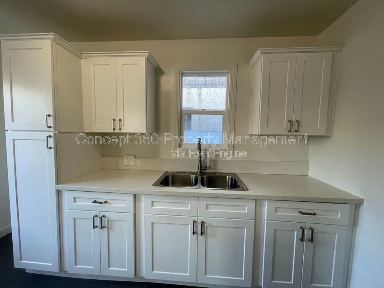 13719 Yukon Ave - Photo 3 of 21