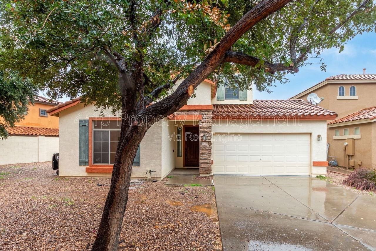 2644 E Chester Dr - Photo 3 of 36