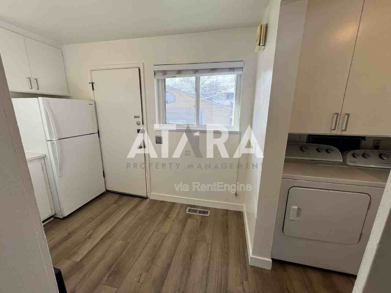 2502 S 700 E - Photo 7 of 16