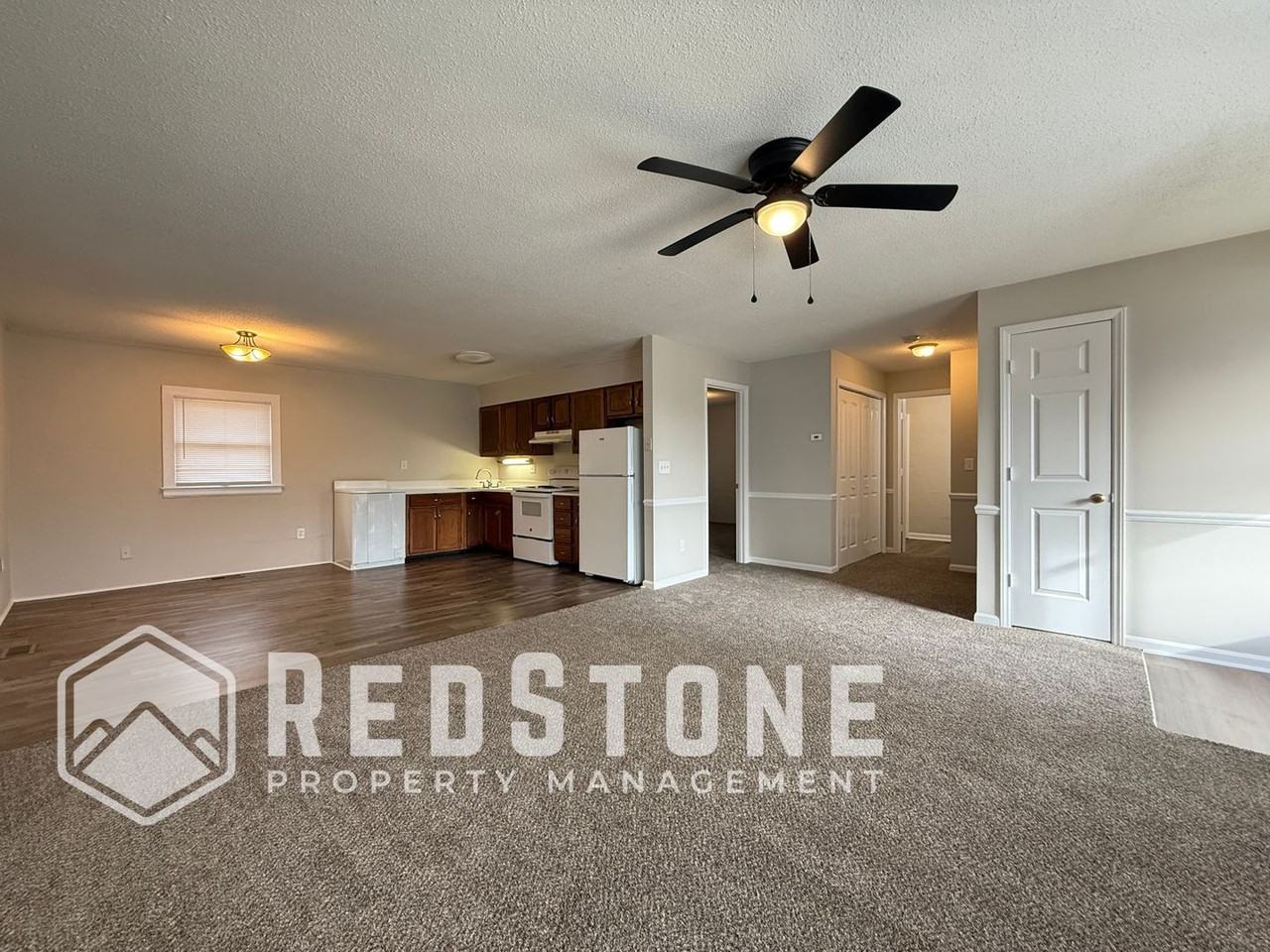 431 Cleveland Ct - Photo 4 of 19