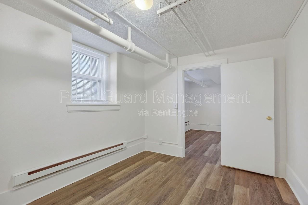 500 S Dakota Ave #20 - Photo 7 of 14