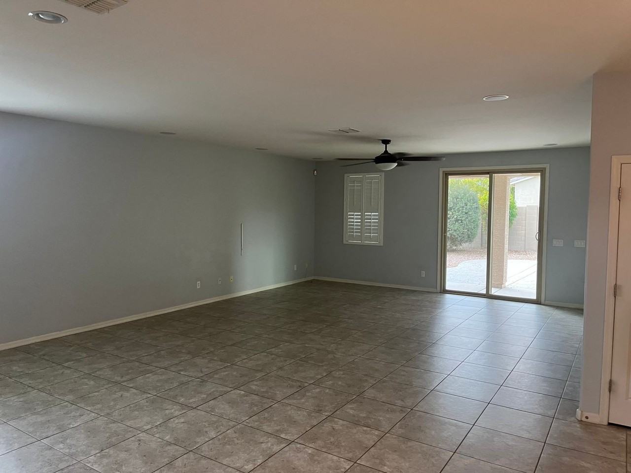 15728 N 182nd Ln - Photo 5 of 21