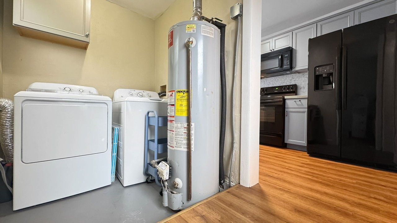 607 Lee St - Photo 5 of 16