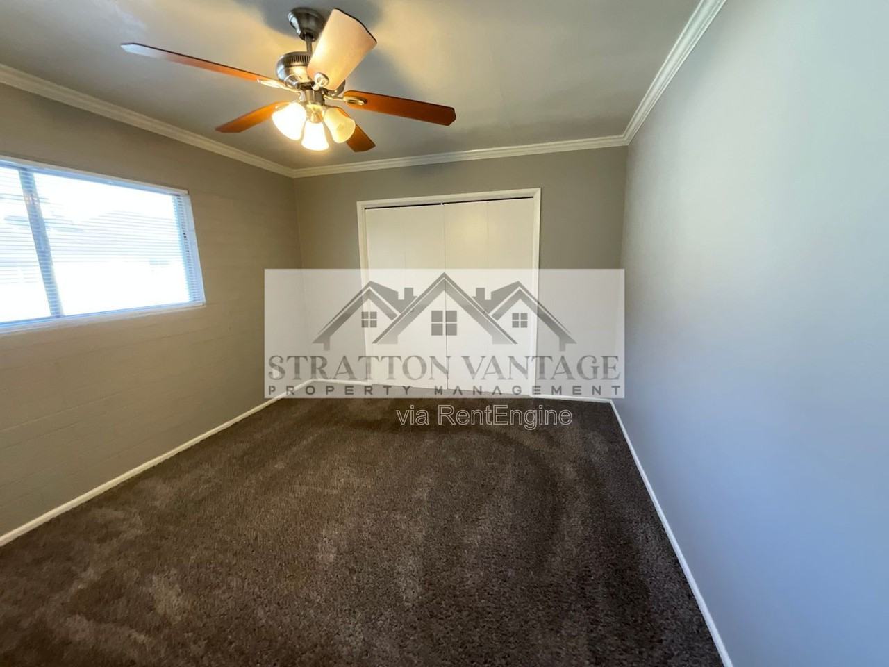 810 E Colter St #44 - Photo 3 of 10