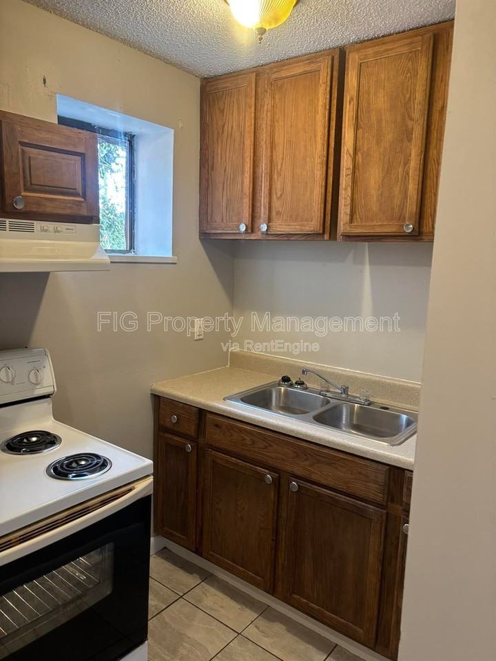 605 W E St #C1A - Photo 2 of 10