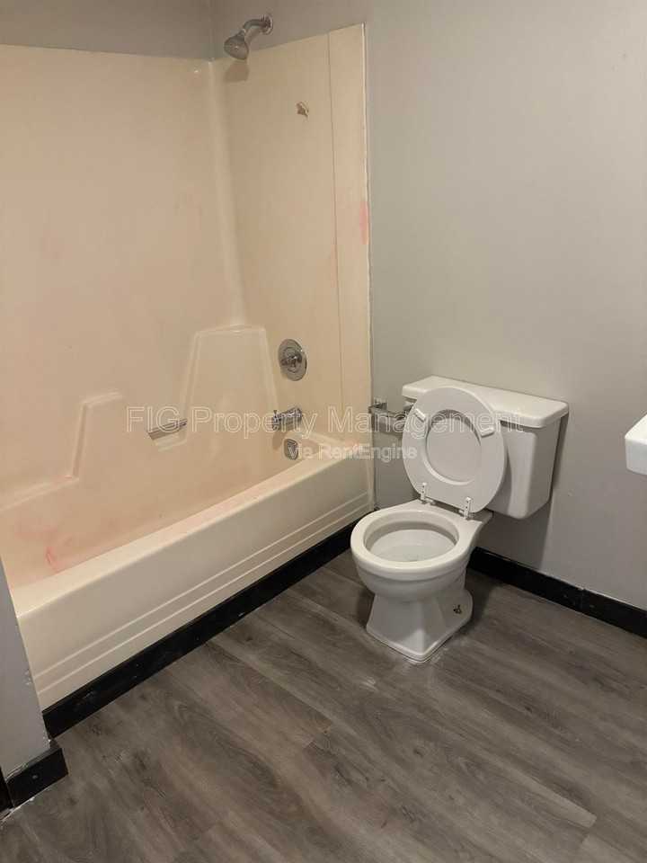 605 W E St #C1A - Photo 7 of 10