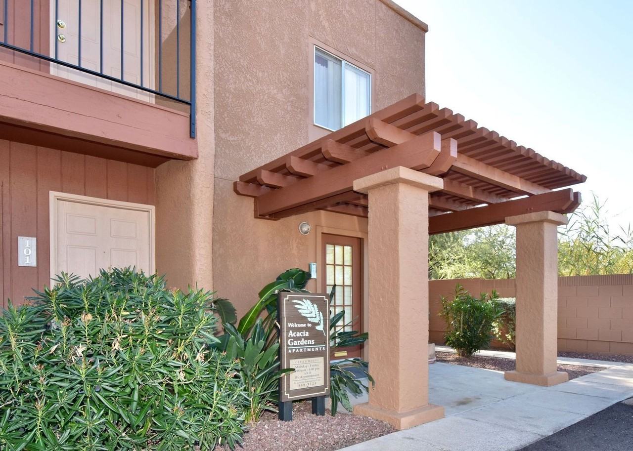 402 E Limberlost Dr #204 - Photo 2 of 19