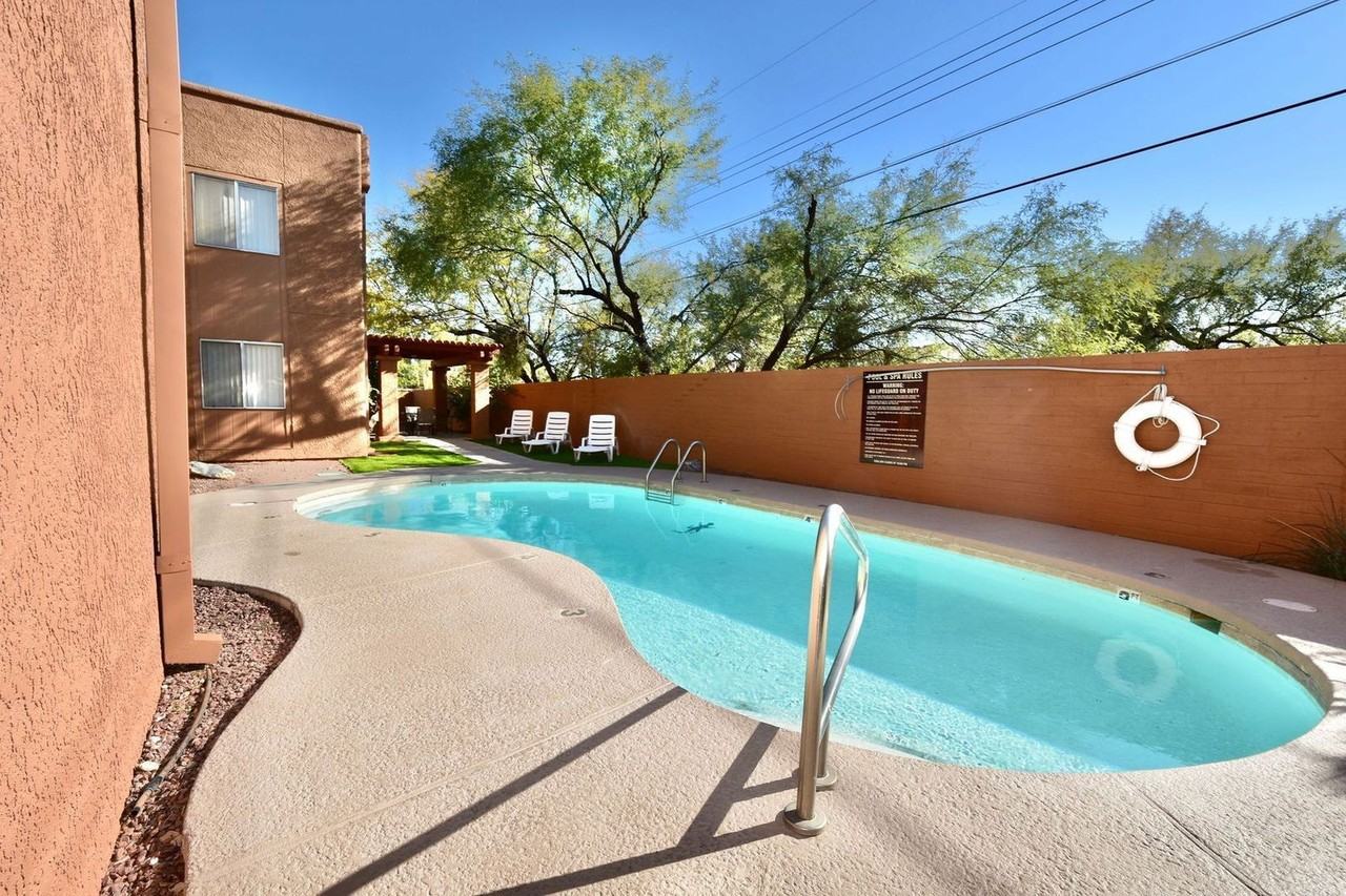 402 E Limberlost Dr #204 - Photo 4 of 19