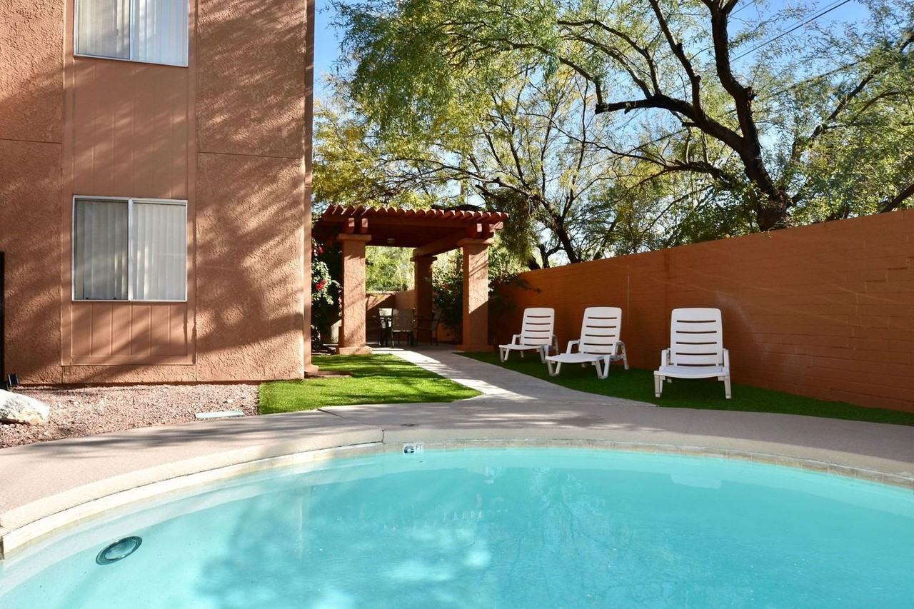 402 E Limberlost Dr #204 - Photo 5 of 19