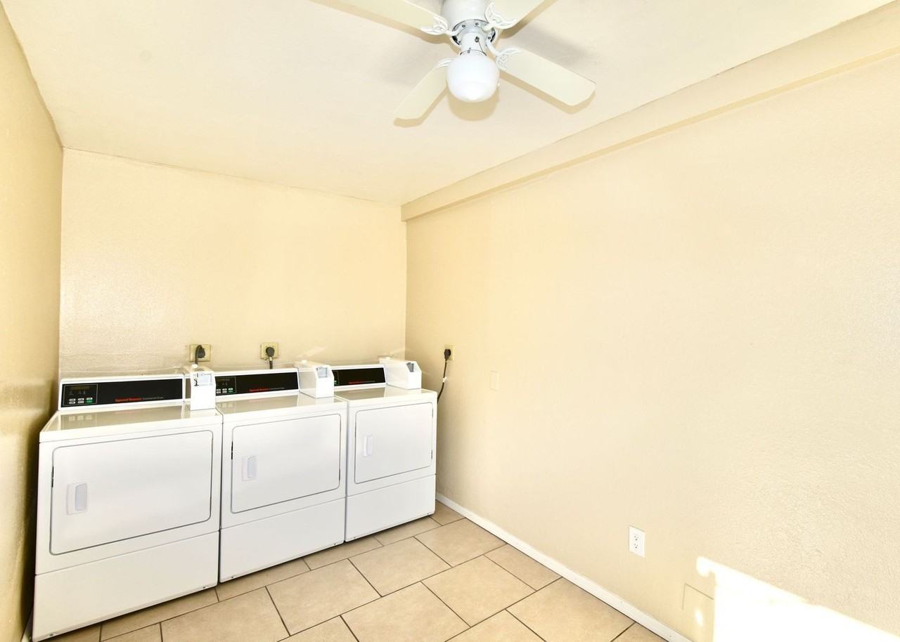 402 E Limberlost Dr #204 - Photo 7 of 19