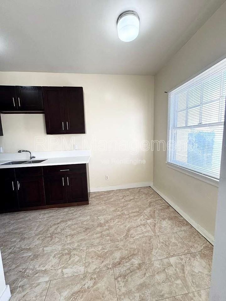 3972 W 9th St #311 - Photo 4 of 7