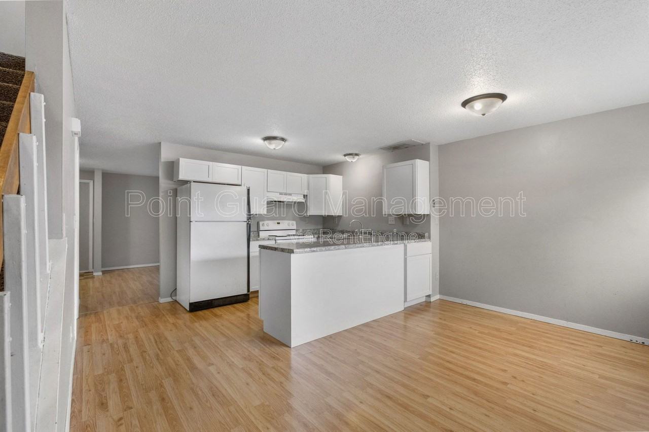 2024 S Cleveland Ave - Photo 2 of 30