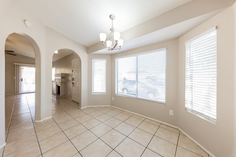 7056 W Eva St - Photo 5 of 16