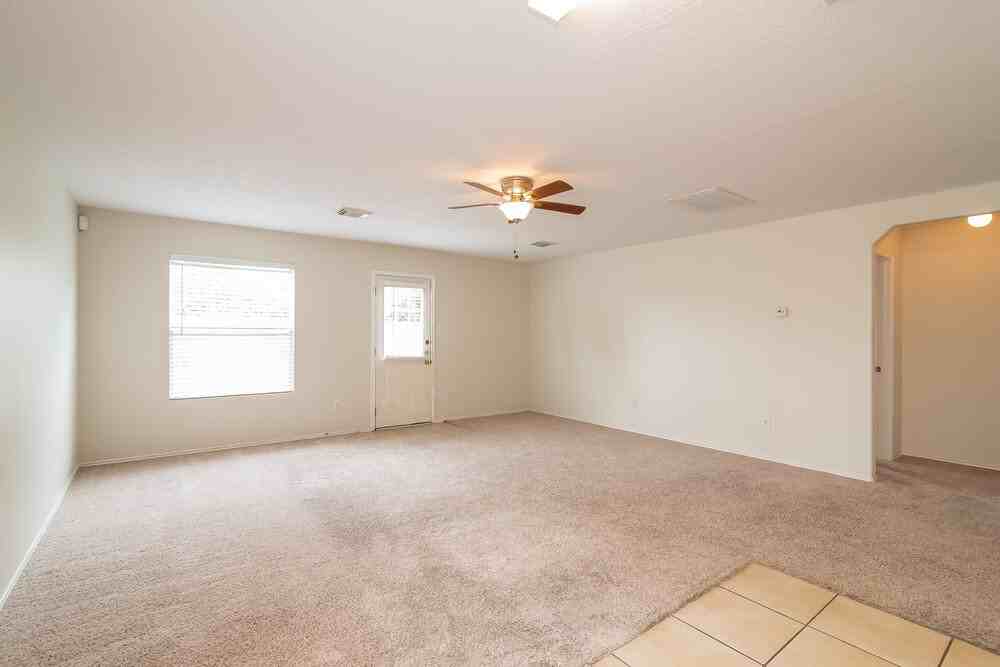 3826 Rowlock Vine Dr - Photo 2 of 17