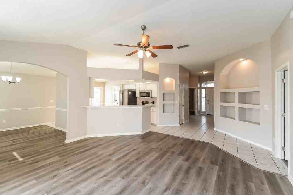 337 Island View Cir - Photo 3 of 16