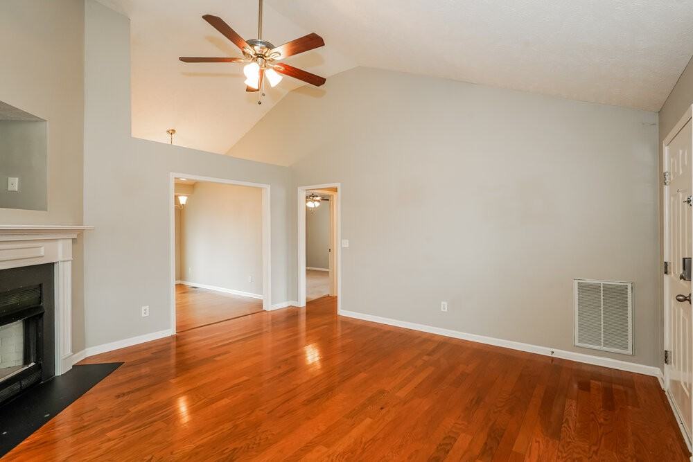 900 Pebble Beach Cir - Photo 3 of 16