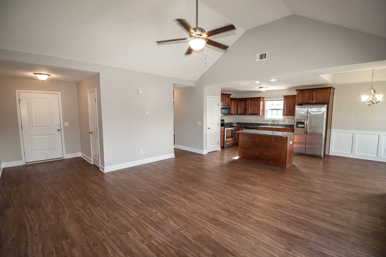 6006 Virginia Pine Ave - Photo 3 of 24