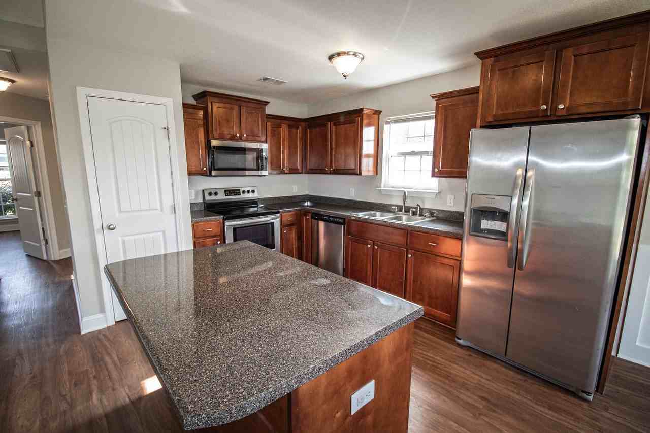 6006 Virginia Pine Ave - Photo 2 of 24