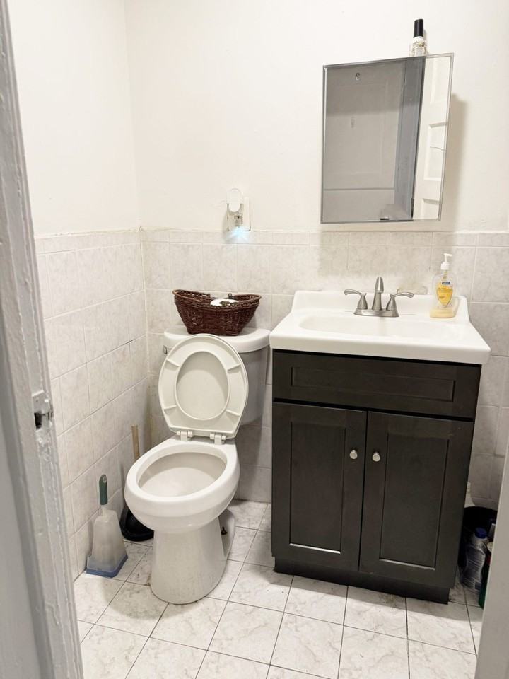 535 East 29th Street #1.1 - Photo 4 of 12