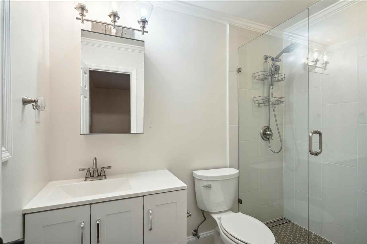 1720 Brierbrook Rd - Photo 7 of 35