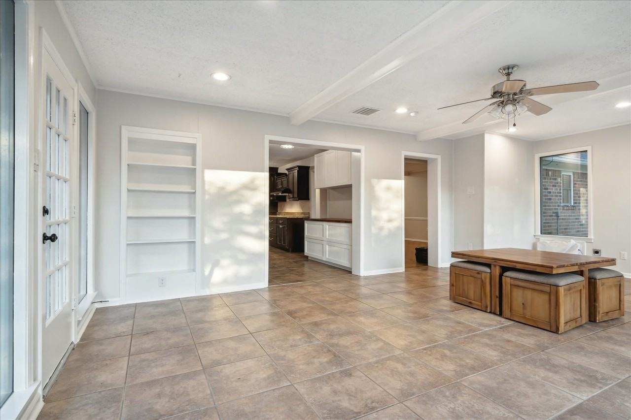 1720 Brierbrook Rd - Photo 6 of 35