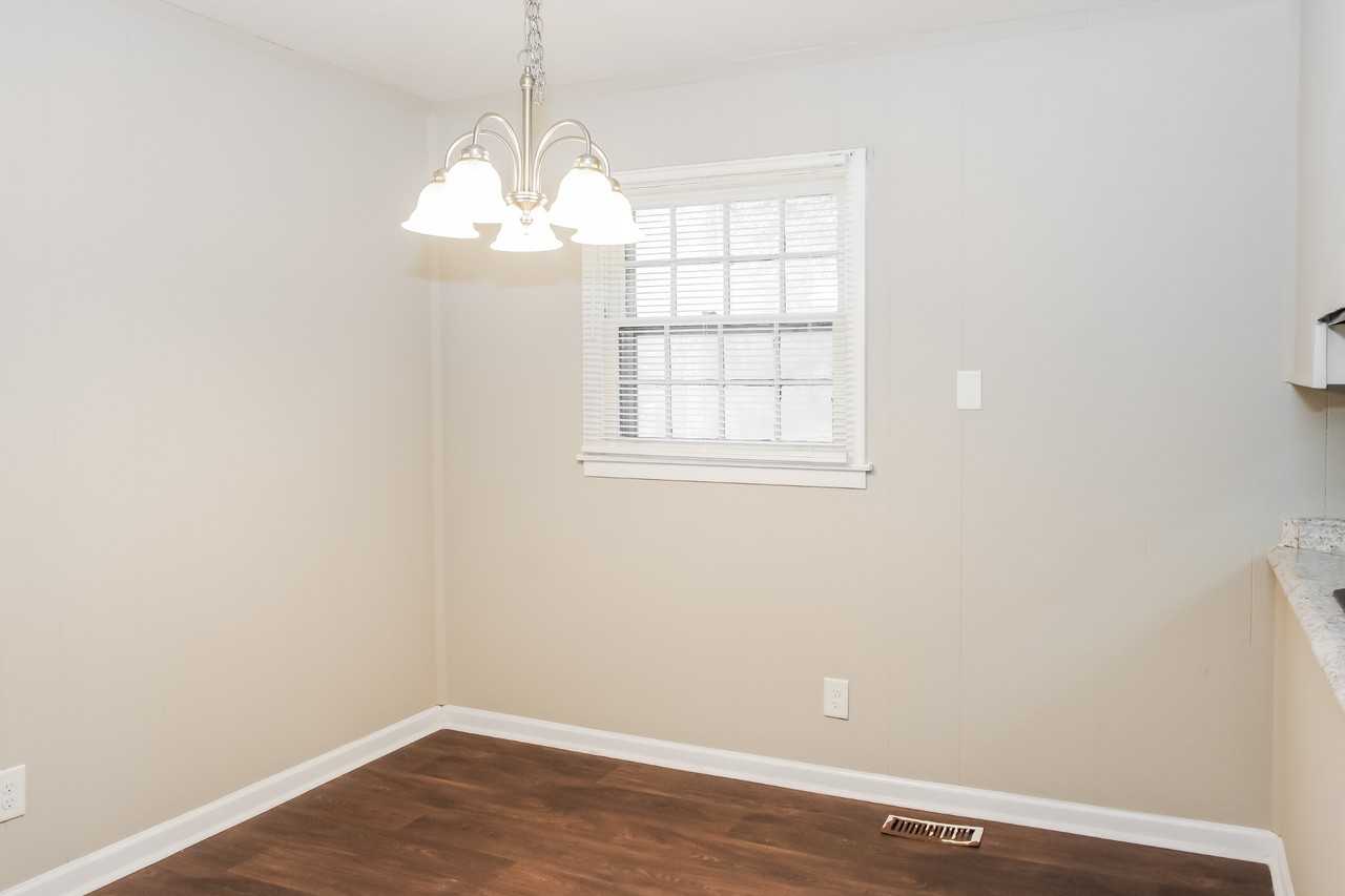 3463 Darlene Cir Nw - Photo 4 of 31