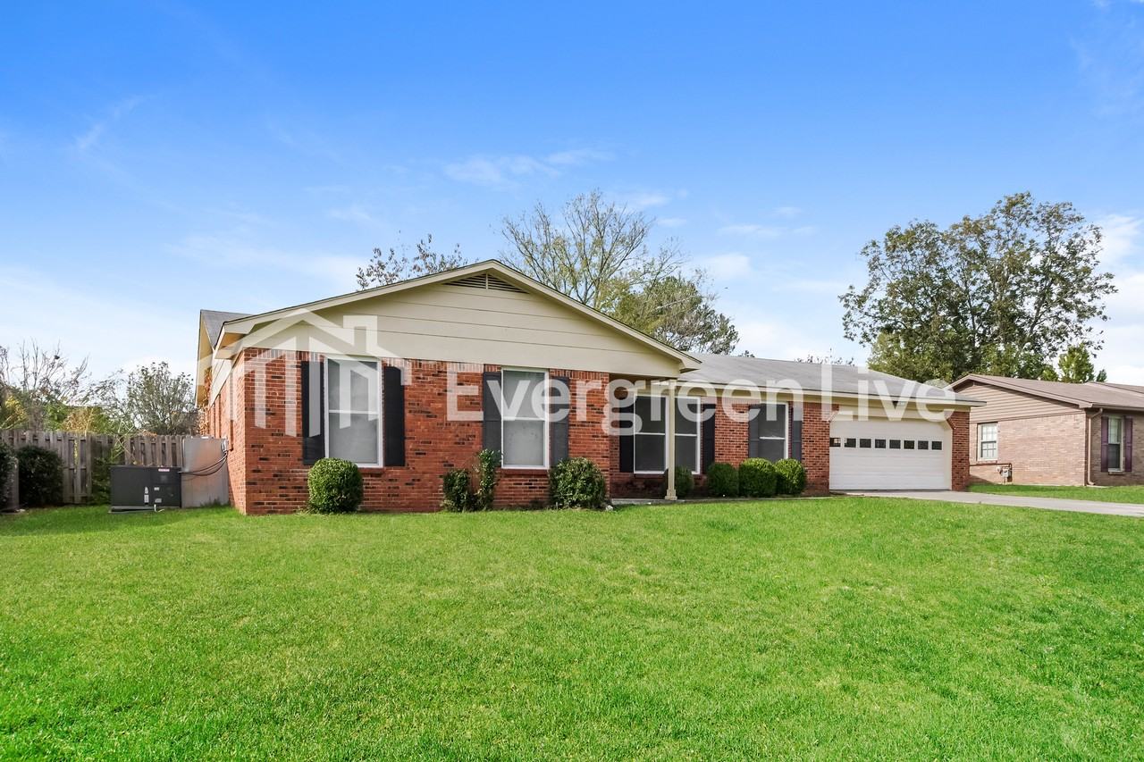 1305 Cantwell Ave Sw - Photo 2 of 15