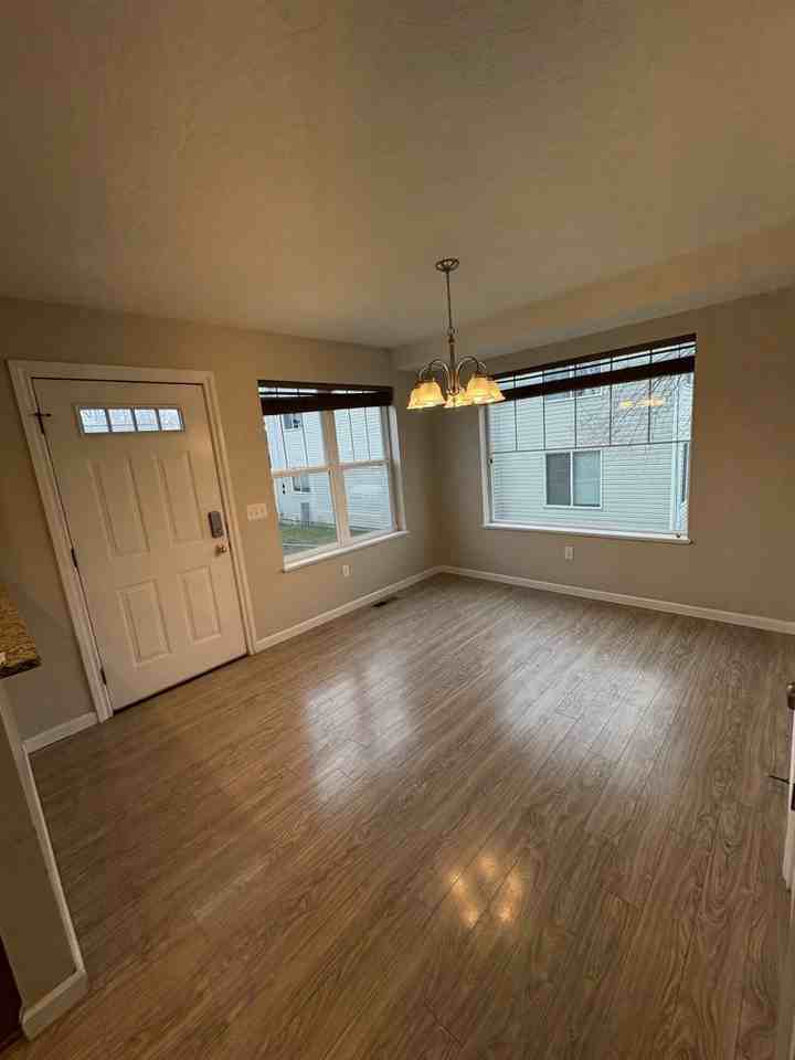 1911 Mount Ave #B - Photo 4 of 17