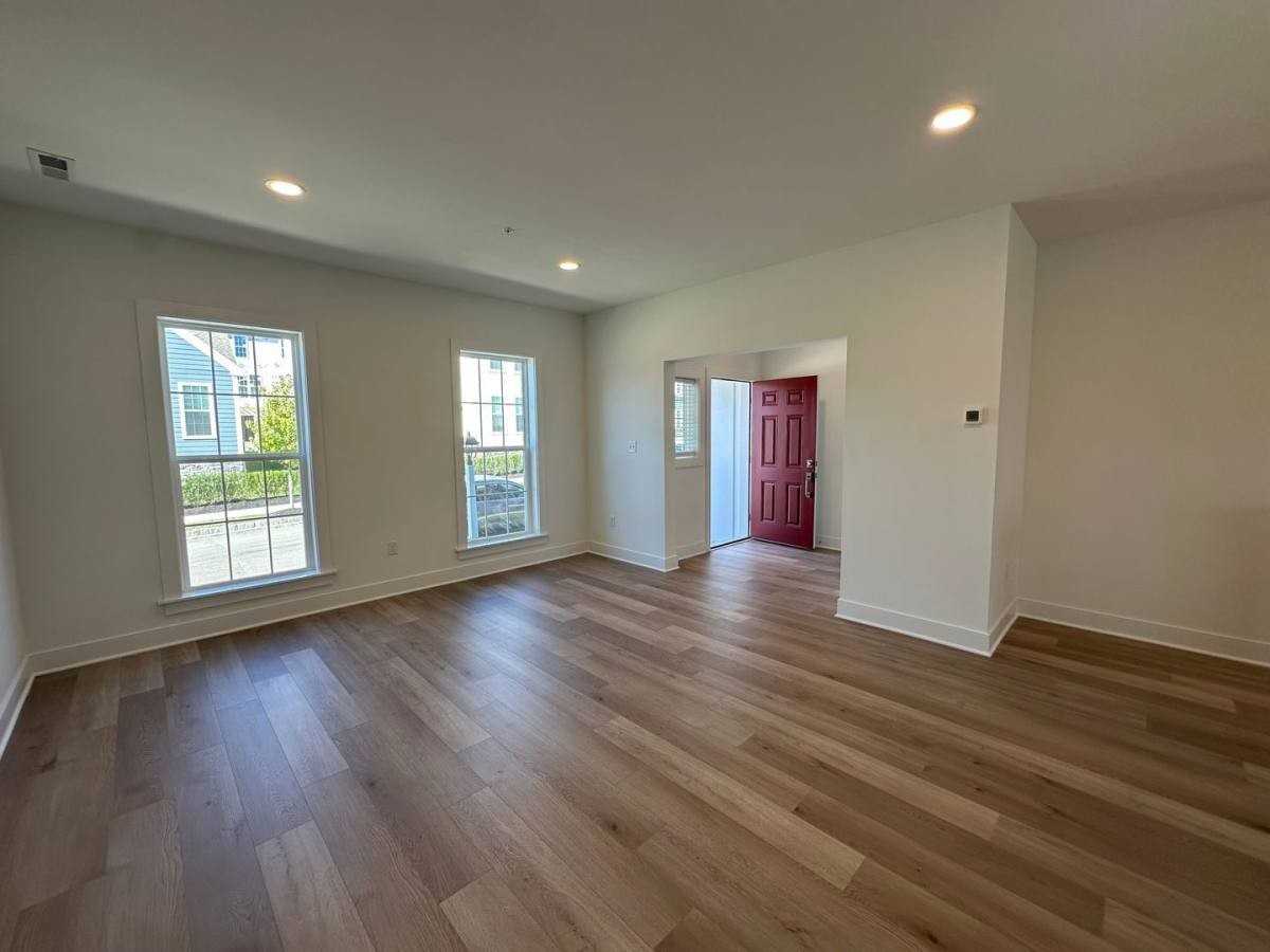 4004 Windsfield Way - Photo 6 of 10