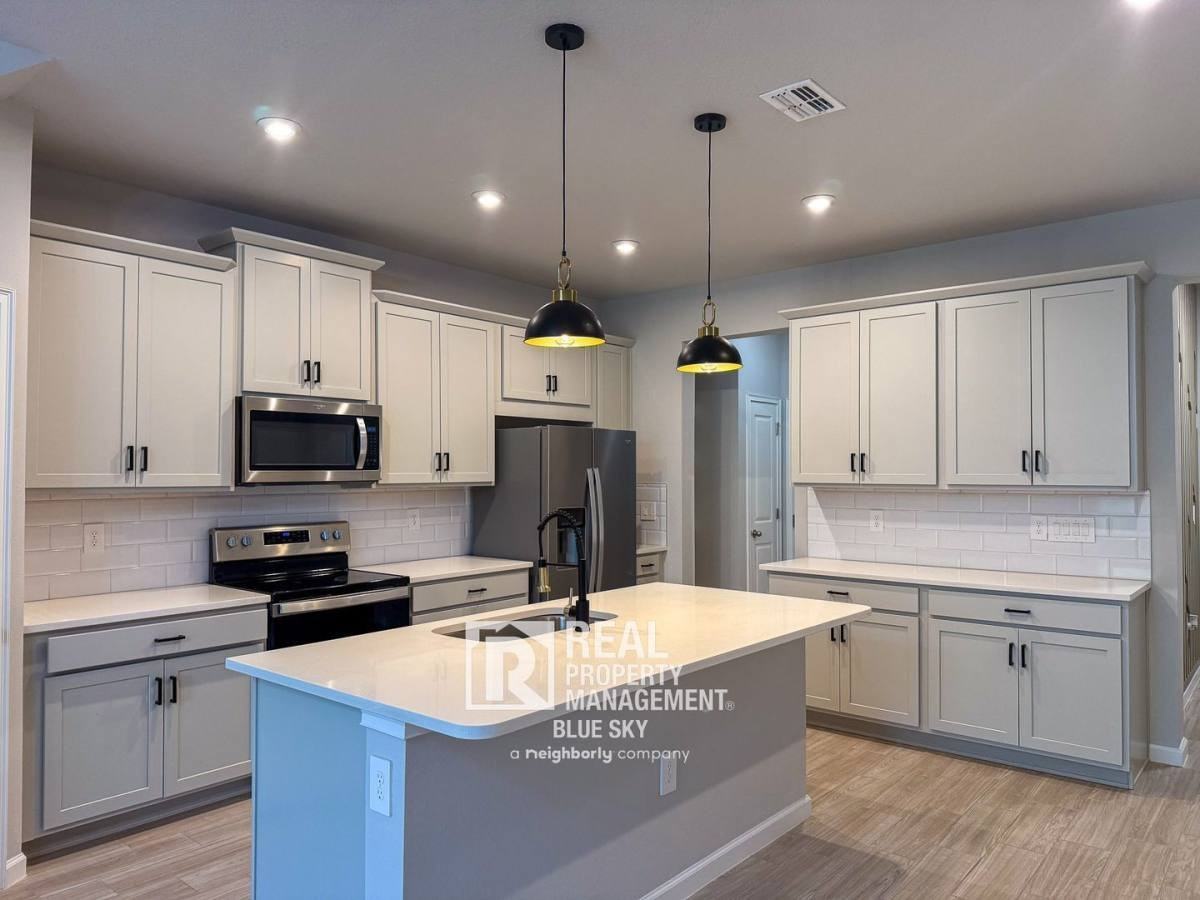 4156 Cloud Hopper Way - Photo 2 of 10