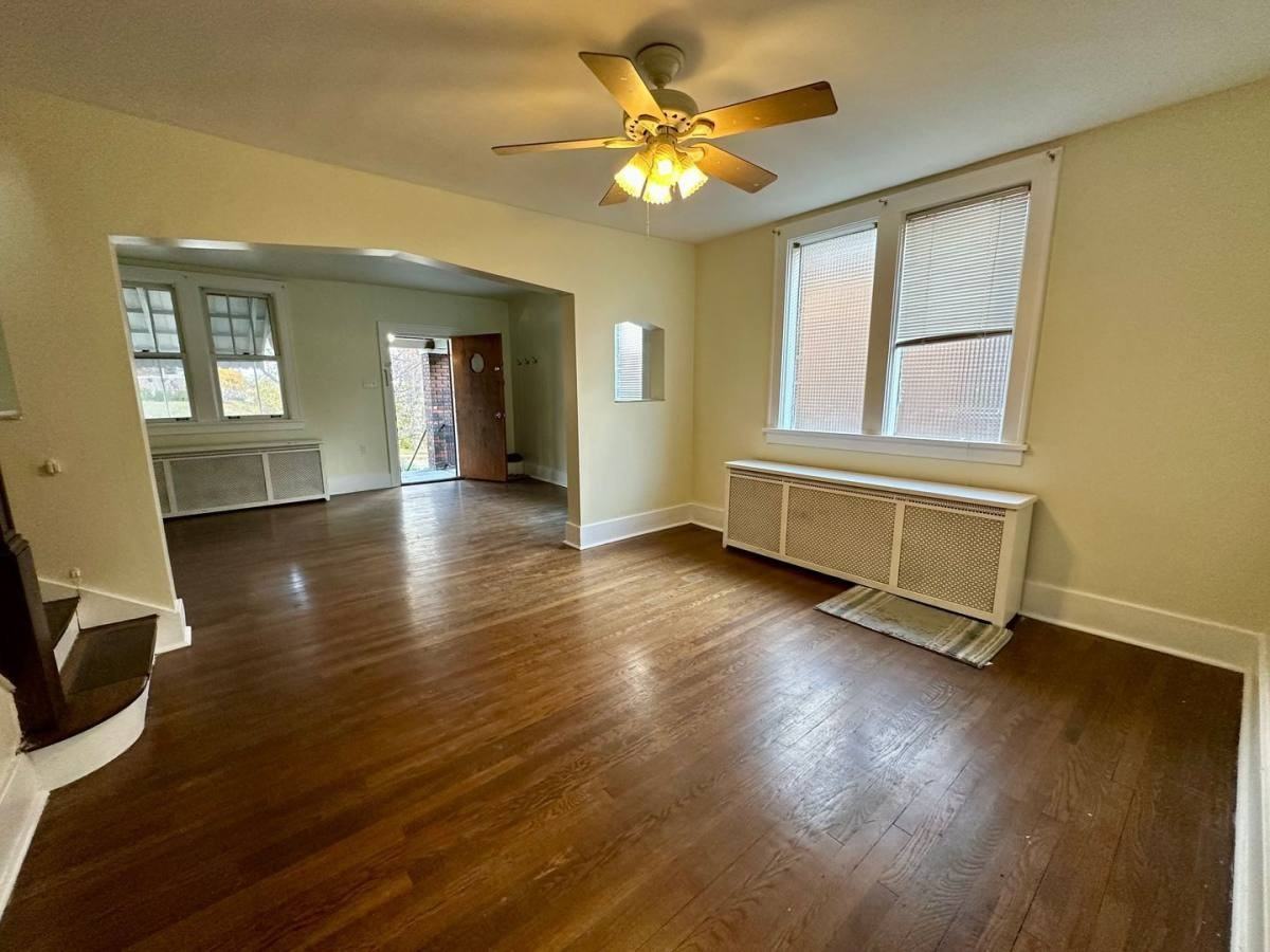 3306 Shady Ave - Photo 5 of 10