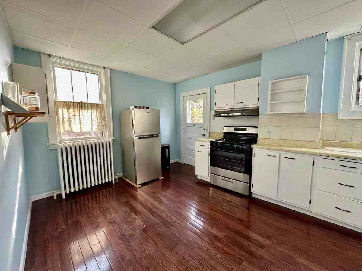 3306 Shady Ave - Photo 7 of 10