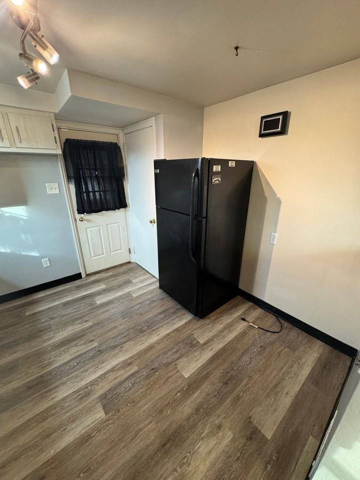 2108 Lucina Ave - Photo 7 of 10