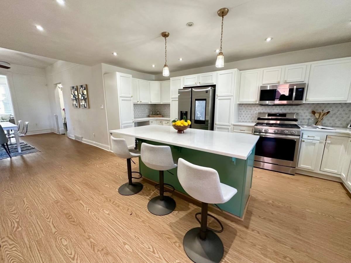 715 N Beatty St - Photo 5 of 10