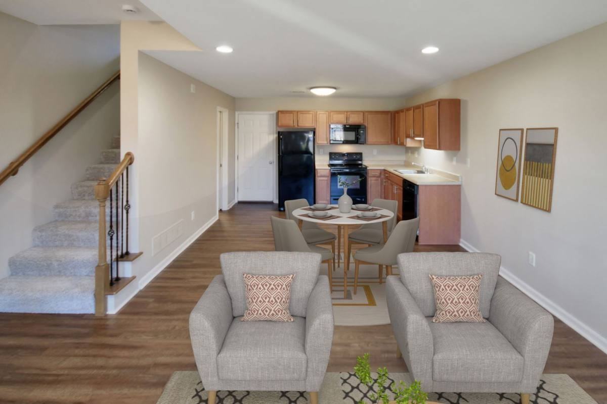 312 Starwood Dr - Photo 2 of 10
