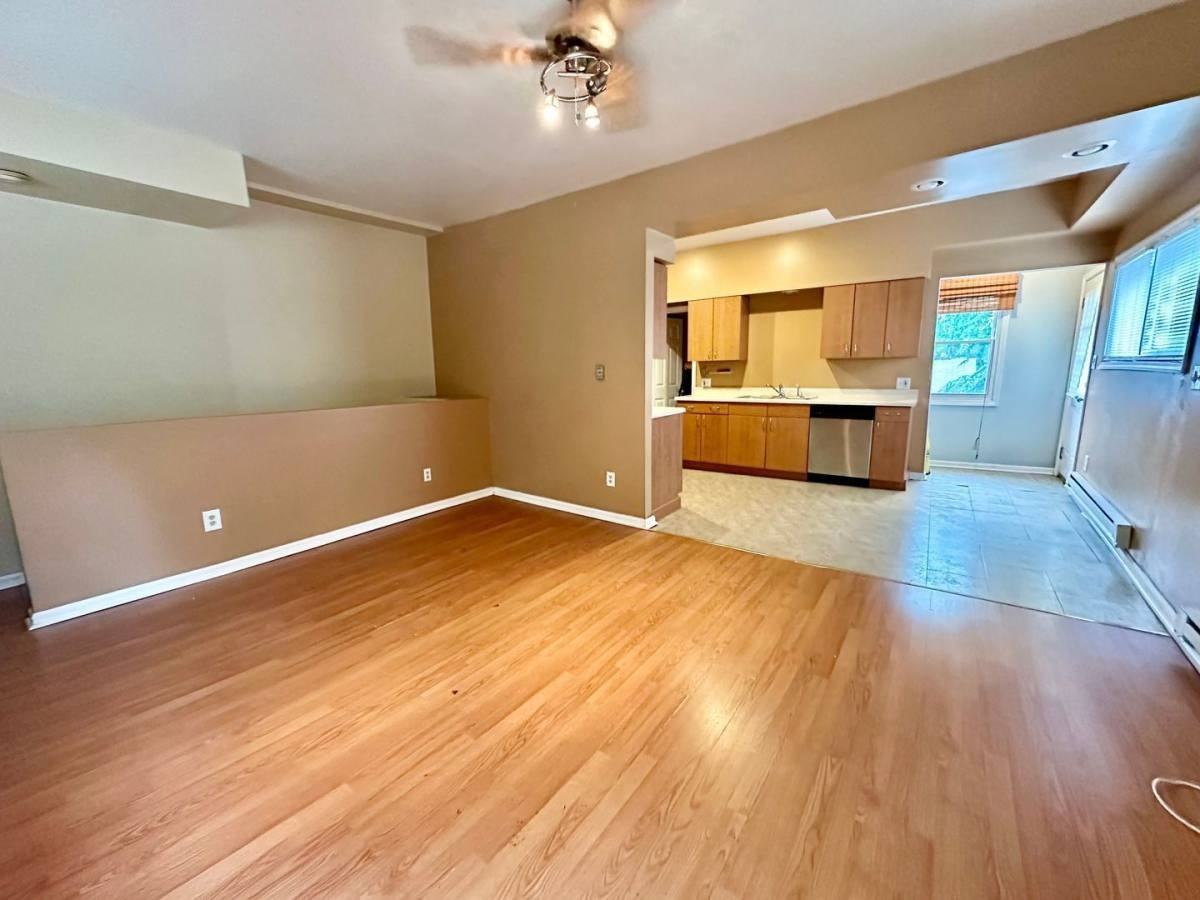 2709 Josephine St - Photo 6 of 10