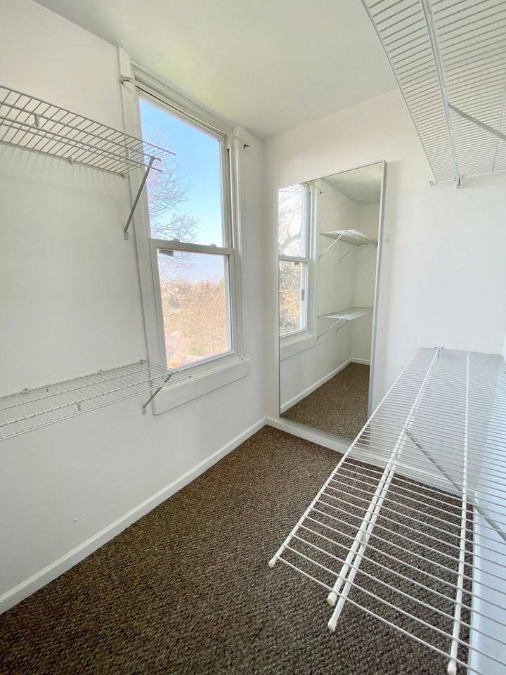 421 Kirk Ave #1 - Photo 5 of 10