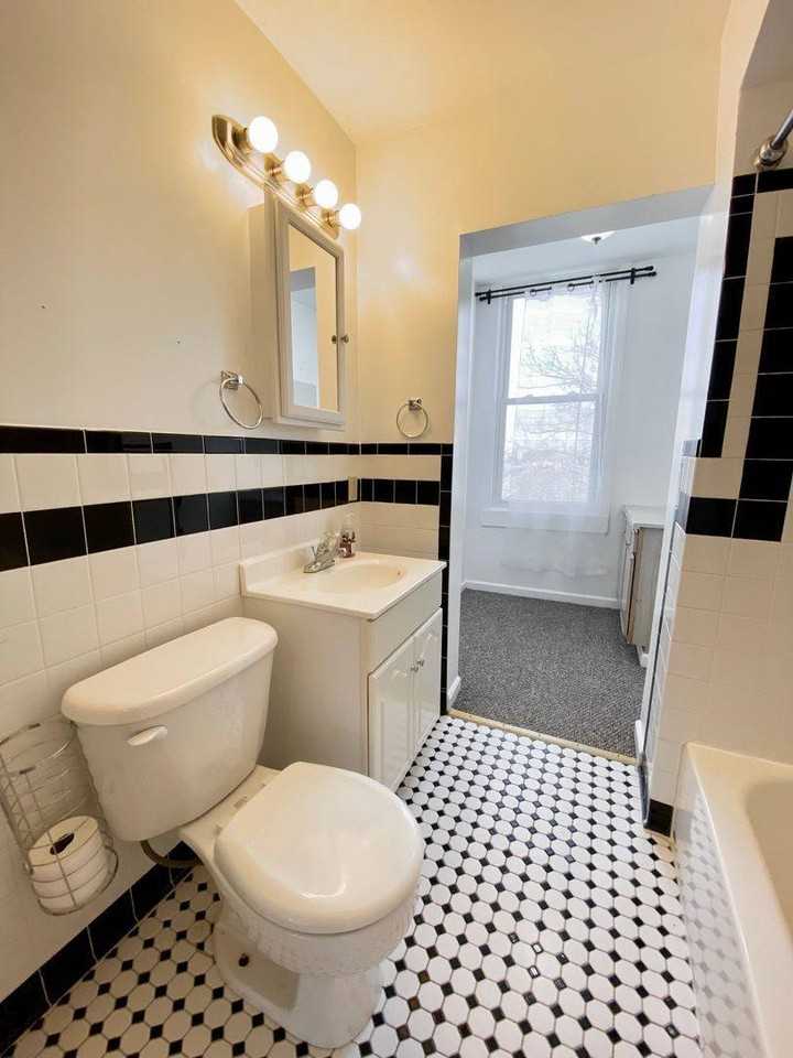 421 Kirk Ave #1 - Photo 6 of 10