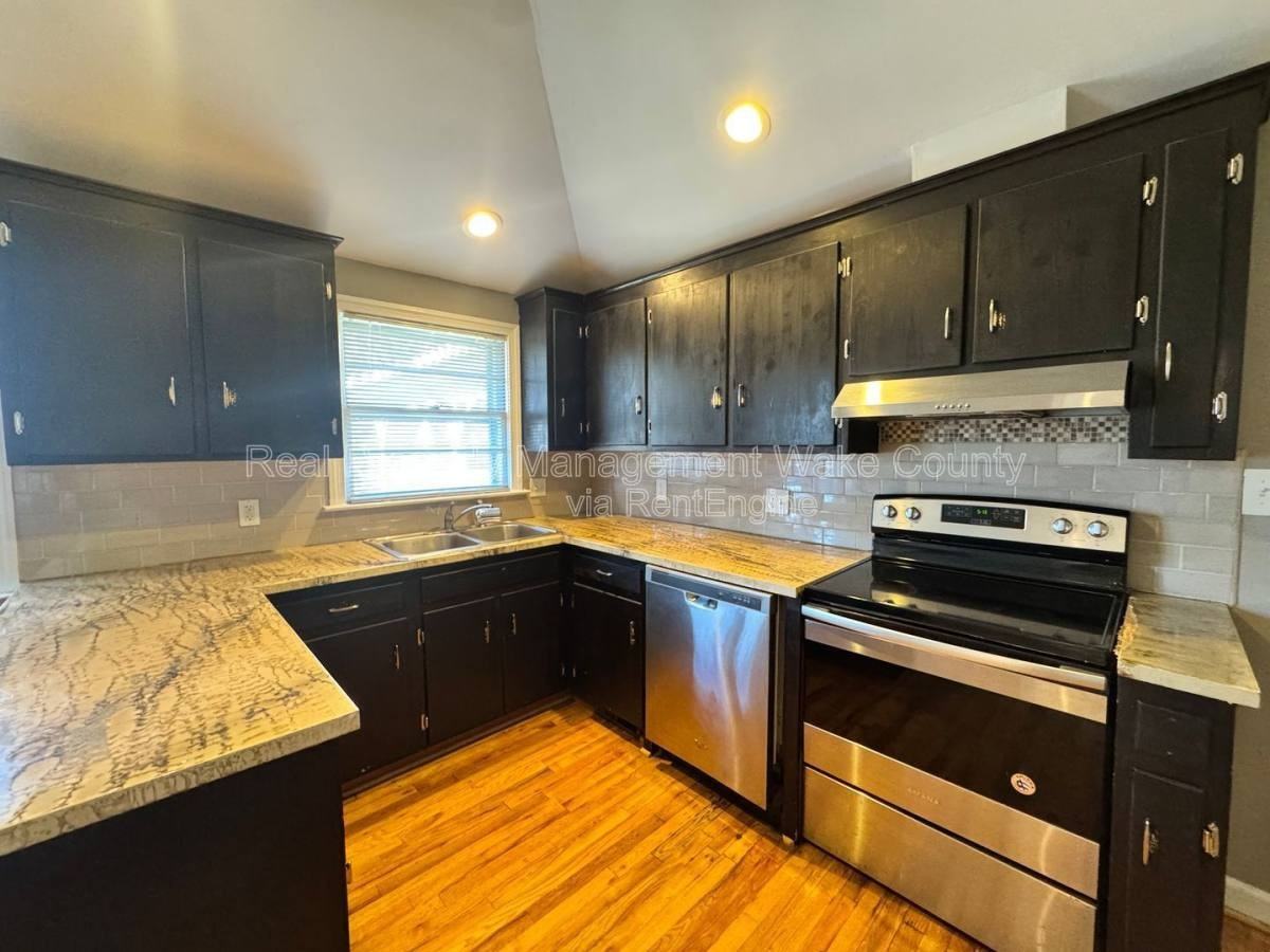 325 Jones Franklin Rd - Photo 6 of 8