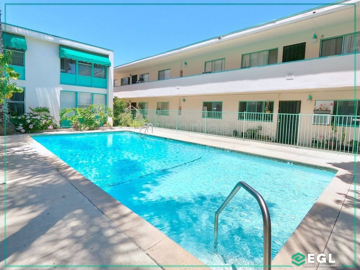 5922 Carlton Way #103 - Photo 4 of 10