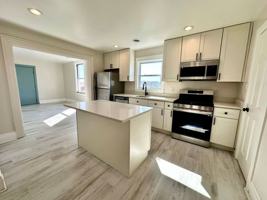 featured image of 7500 Ellesmere St #6