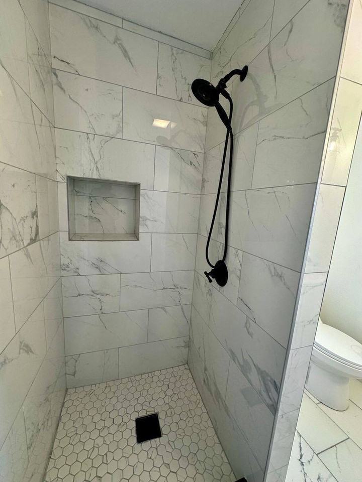 7500 Ellesmere St #6 - Photo 7 of 10