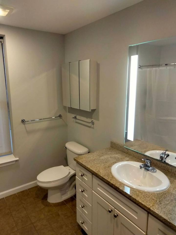 22 Imlay St #B - Photo 3 of 7