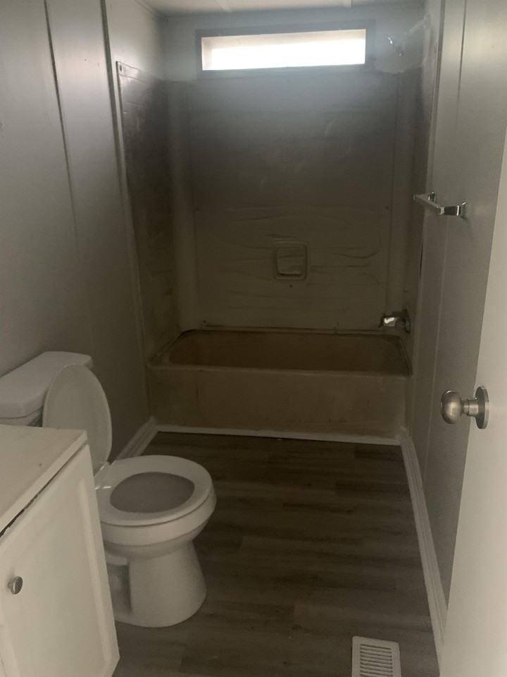 6415 Wilson Ave - Photo 3 of 9