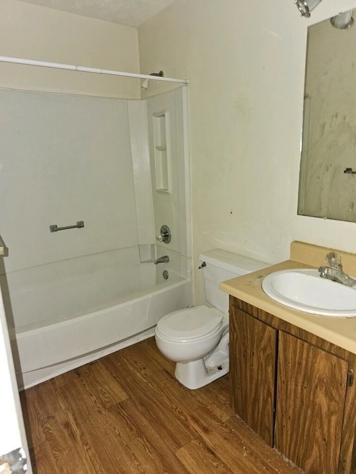 933 Applewood Ln #1 - Photo 2 of 6