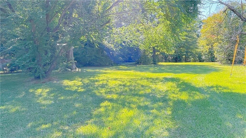 122 Barnesville Rd - Photo 3 of 22