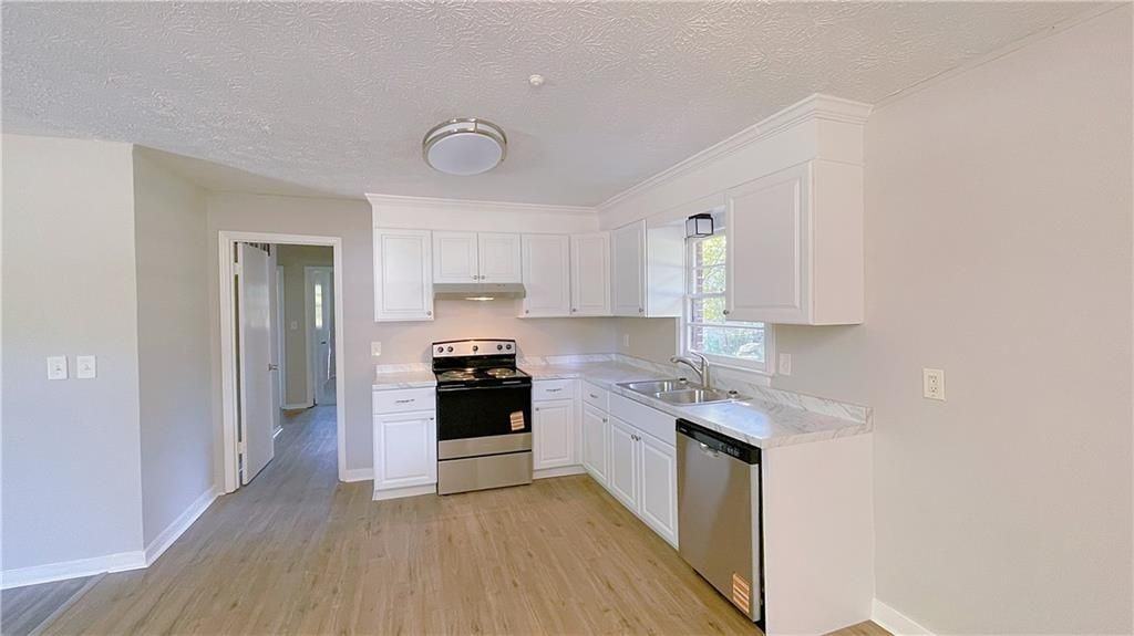 122 Barnesville Rd - Photo 5 of 22