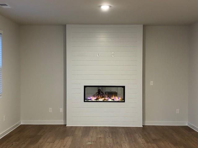 5423 Aurora Trl - Photo 4 of 17